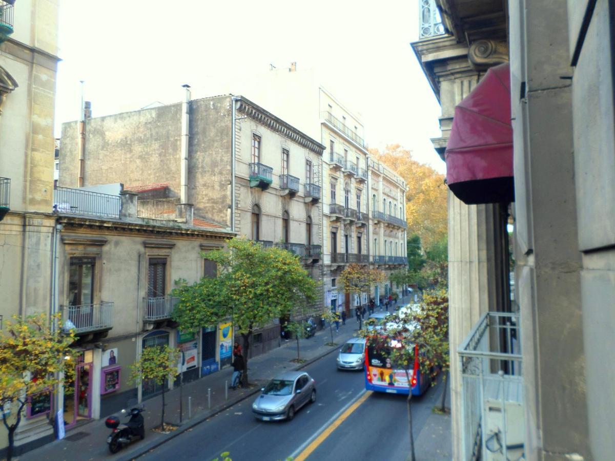 Catania Centro Rooms ภายนอก รูปภาพ