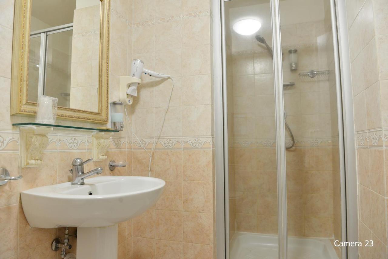 Catania Centro Rooms ภายนอก รูปภาพ