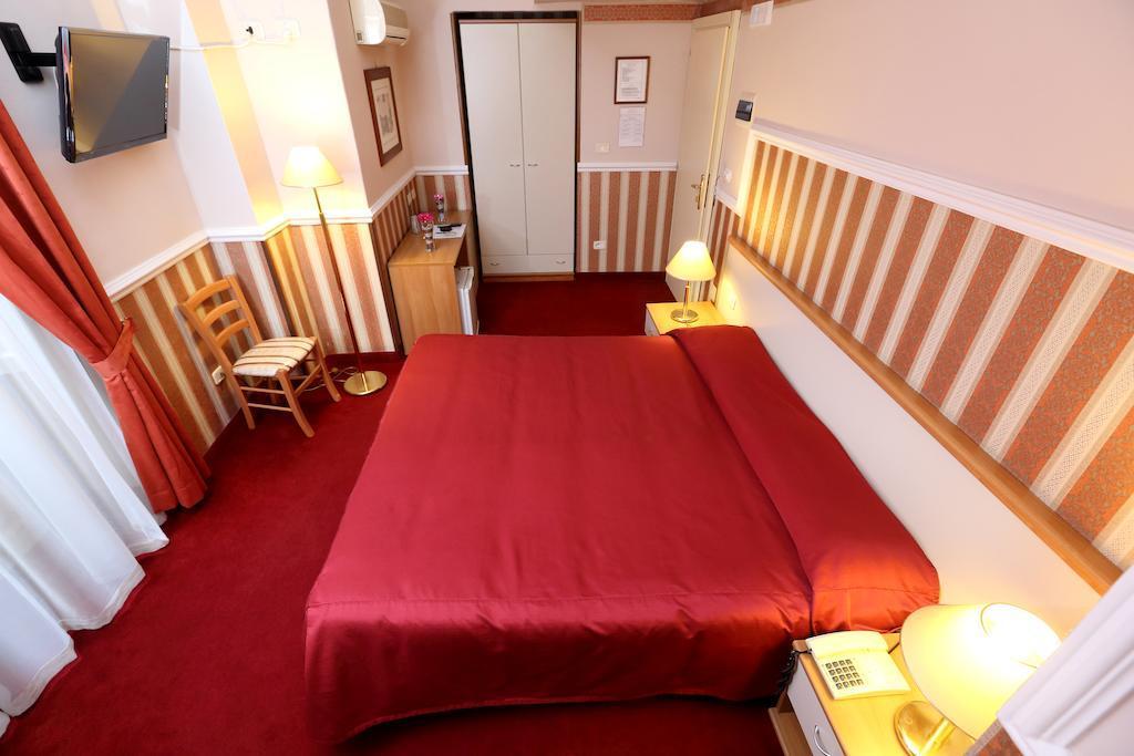 Catania Centro Rooms ภายนอก รูปภาพ
