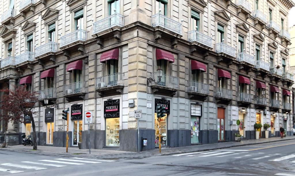 Catania Centro Rooms ภายนอก รูปภาพ