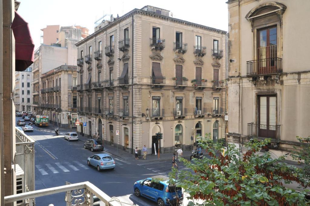 Catania Centro Rooms ภายนอก รูปภาพ