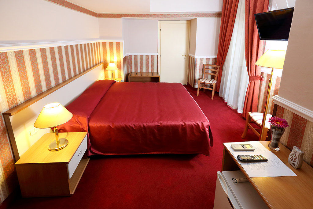 Catania Centro Rooms ภายนอก รูปภาพ